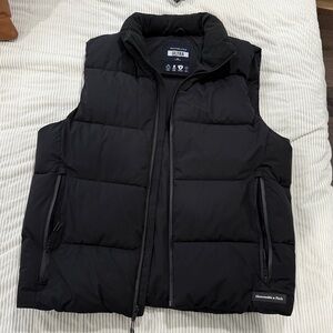 Abercrombie & Fitch Men's Black Quilted Vest
